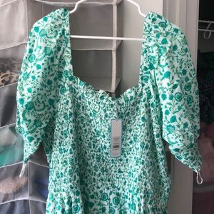 Draper James smocked luff sleeve dress, in perfect condition- NO TAGS